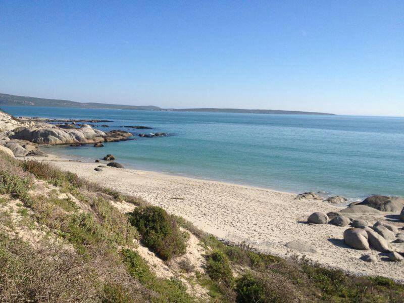 Perfect 10 - 10 To 13 Sleeper Luxury Holiday Home Breakage Deposit Of R2500 Per Weekend Lease Langebaan Exterior photo