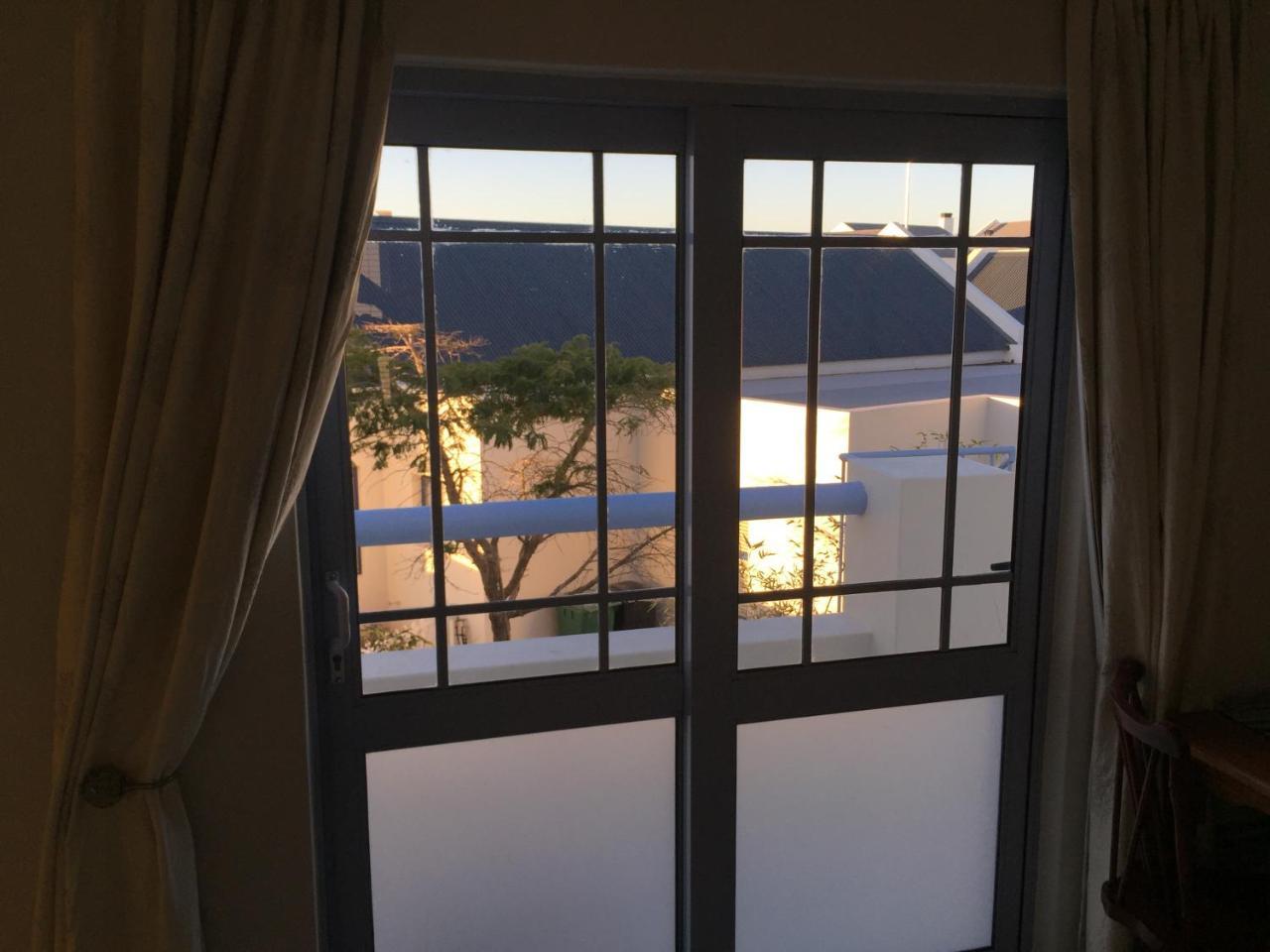 Perfect 10 - 10 To 13 Sleeper Luxury Holiday Home Breakage Deposit Of R2500 Per Weekend Lease Langebaan Exterior photo